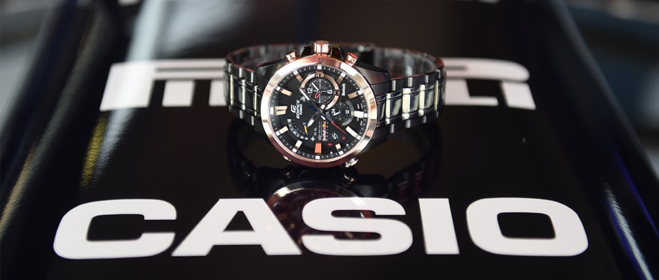 Werbung | Getestet: CASIO Edifice EQB-510 in der Infiniti Red Bull