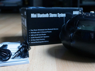 Werbung | Mini Bluetooth Stereoanlage – Tragbares Radio mit Bluetooth-Funktion, SD Kartenleser, USB und AUX Eingang