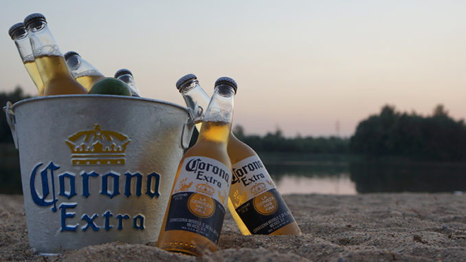 Corona Extra Bier USA aufblasbarer Kronkorken Schwimmreifen Schwimmring Baden 