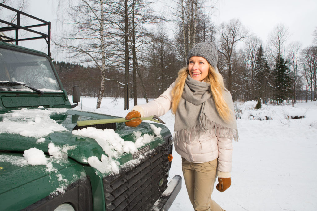 Werbung  KUNGS - hochwertiges Winter-Autozubehör für alle Fälle