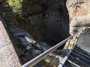 Gletschermühlen von Cavalglia – beeindruckendes Naturphänomen in den Schweizer Alpen