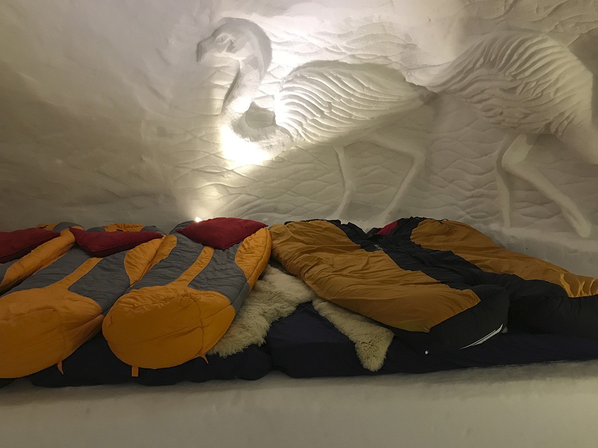 Iglu-Dorf Davos – Übernachtung inmitten von Schnee und Eis