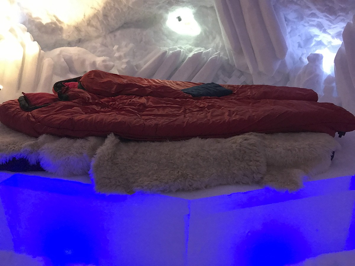 Iglu-Dorf Davos – Übernachtung inmitten von Schnee und Eis