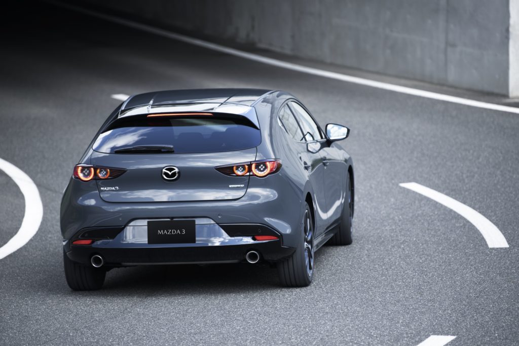 Werbung | ﻿Die Assistenzsysteme im neuen Mazda 3