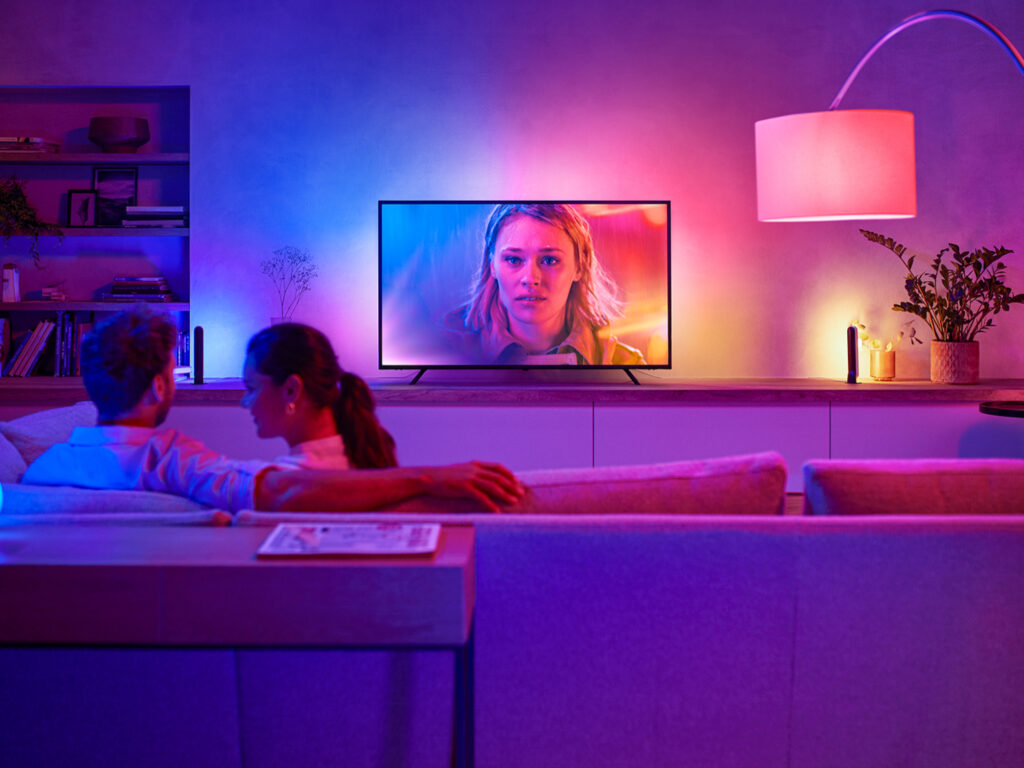 Philips Hue Play Gradient Lightstrip + PHILIPS Hue Play HDMI Sync Box