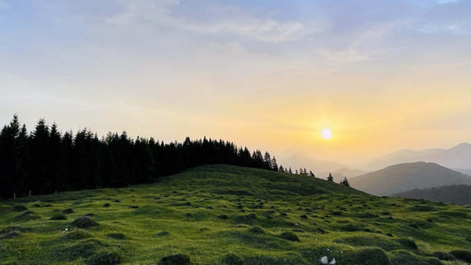 sonnenaufgang am kragenjoch