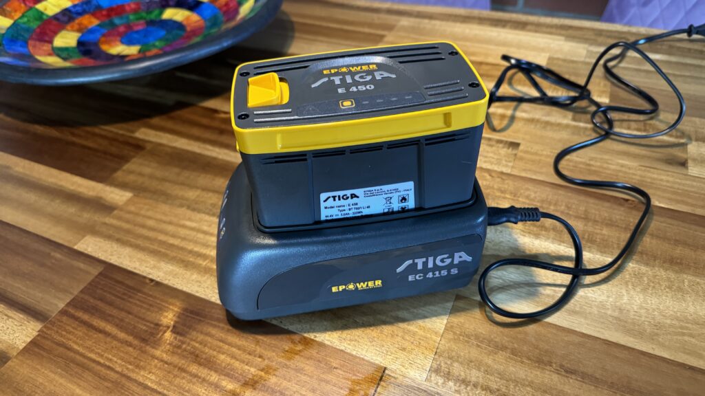 Akku Ladegerät EC 415