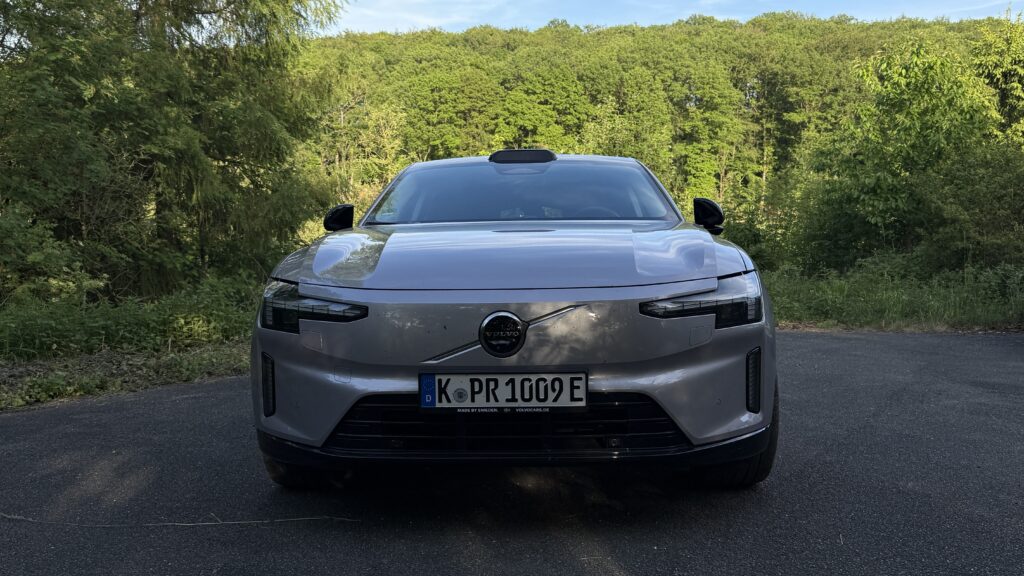 Volvo ES90