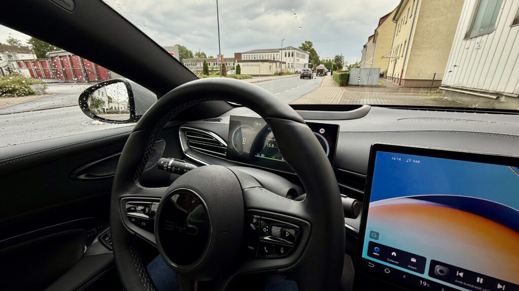 Volvo ES90