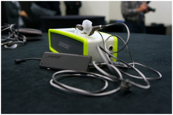 Bose SoundLink Mini & QuitComfort 20 Acoustic Noise Cancelling Headphones